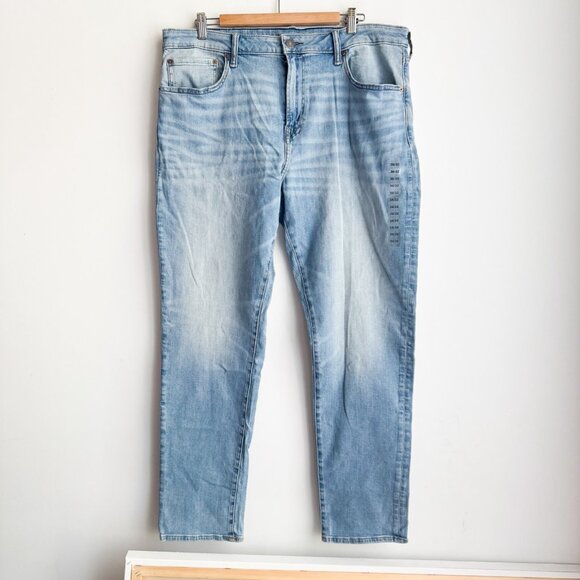 American Eagle Airflex Athletic Light Wash Jeans 38/32 NWT - Picture 10 of 10